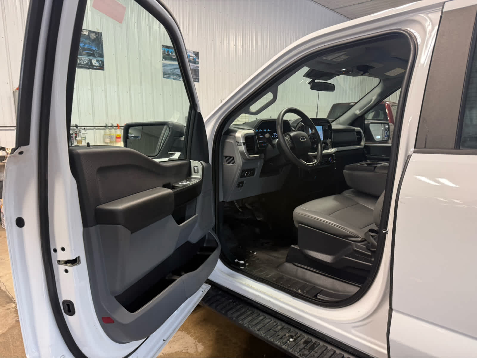2021 Ford F-150 XL - Oxford White exterior view 10