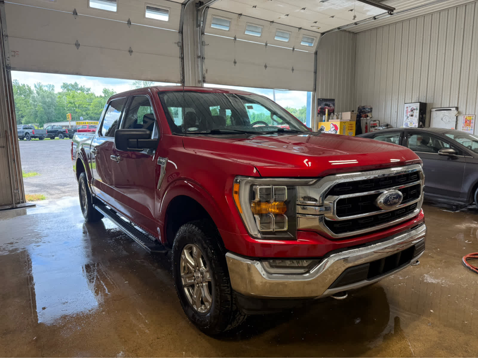 2021 Ford F-150 XLT - Rapid Red Metallic Tinted Clearcoat exterior view 2