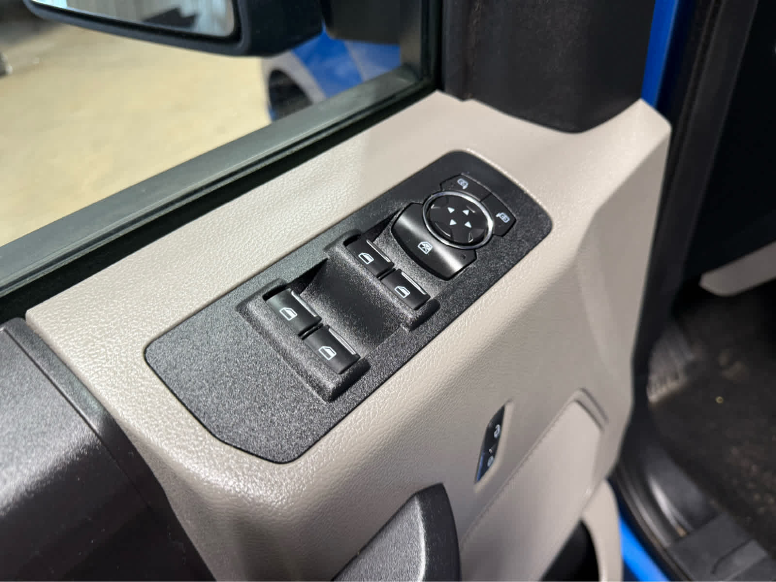 2019 Ford F-150 XL - Velocity Blue Metallic exterior view 10