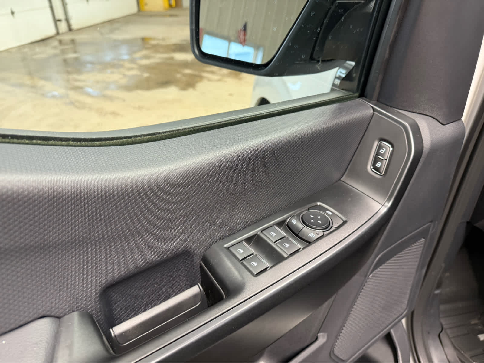 2025 Ford F-150 STX - Oxford White exterior view 9