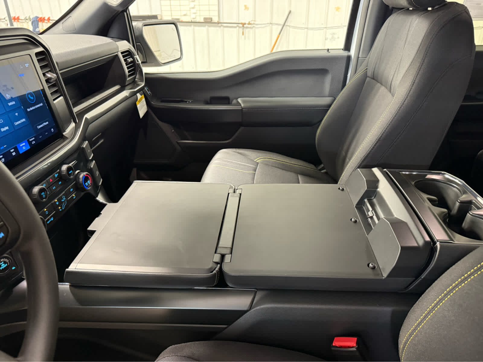 2025 Ford F-150 STX - Oxford White exterior view 13