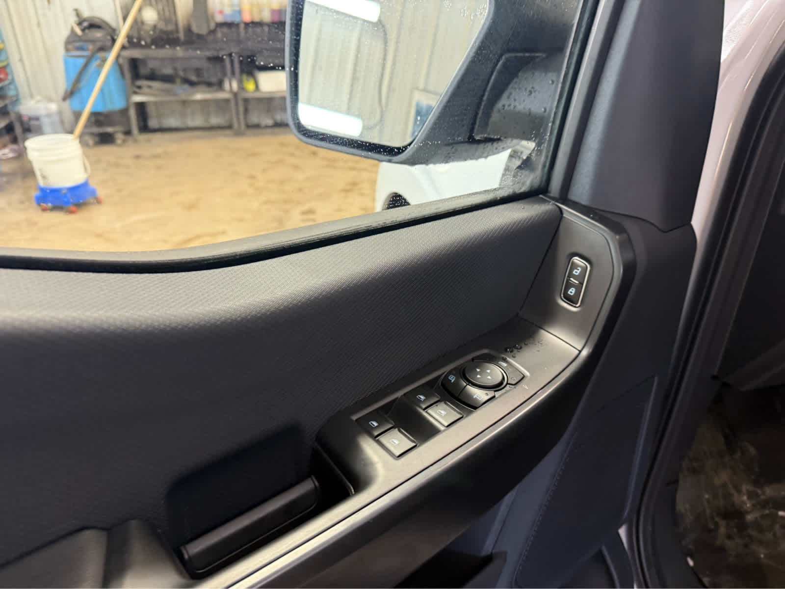 2026 Ford F-150 STX - Oxford White exterior view 8