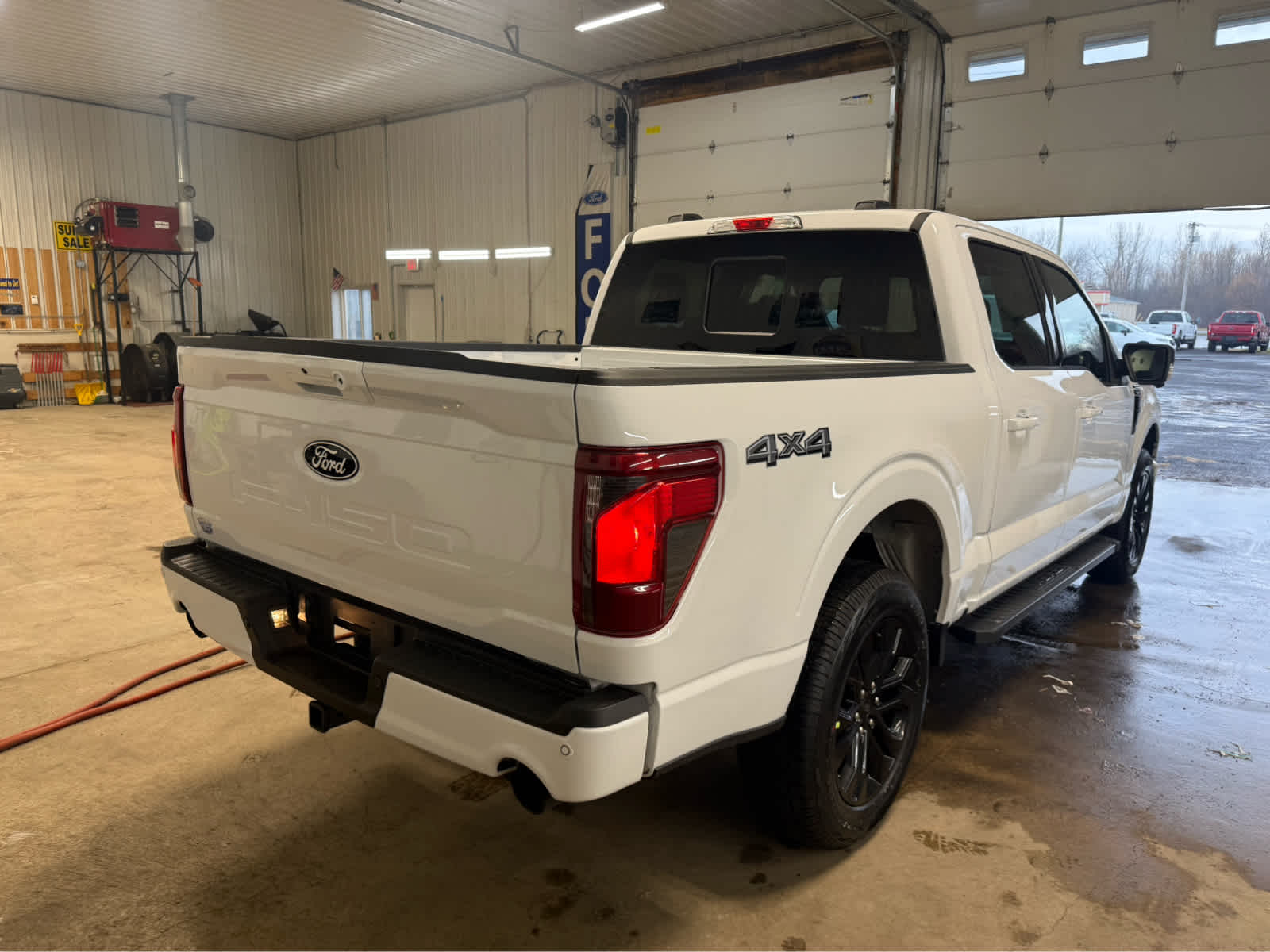 2026 Ford F-150 XLT - Oxford White exterior view 8