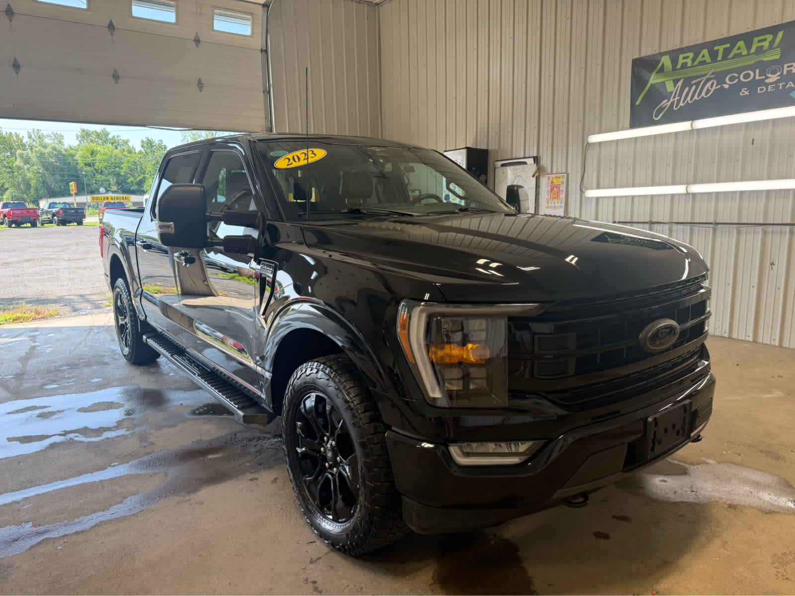 2023 Ford F-150 XLT - Agate Black Metallic exterior view 2