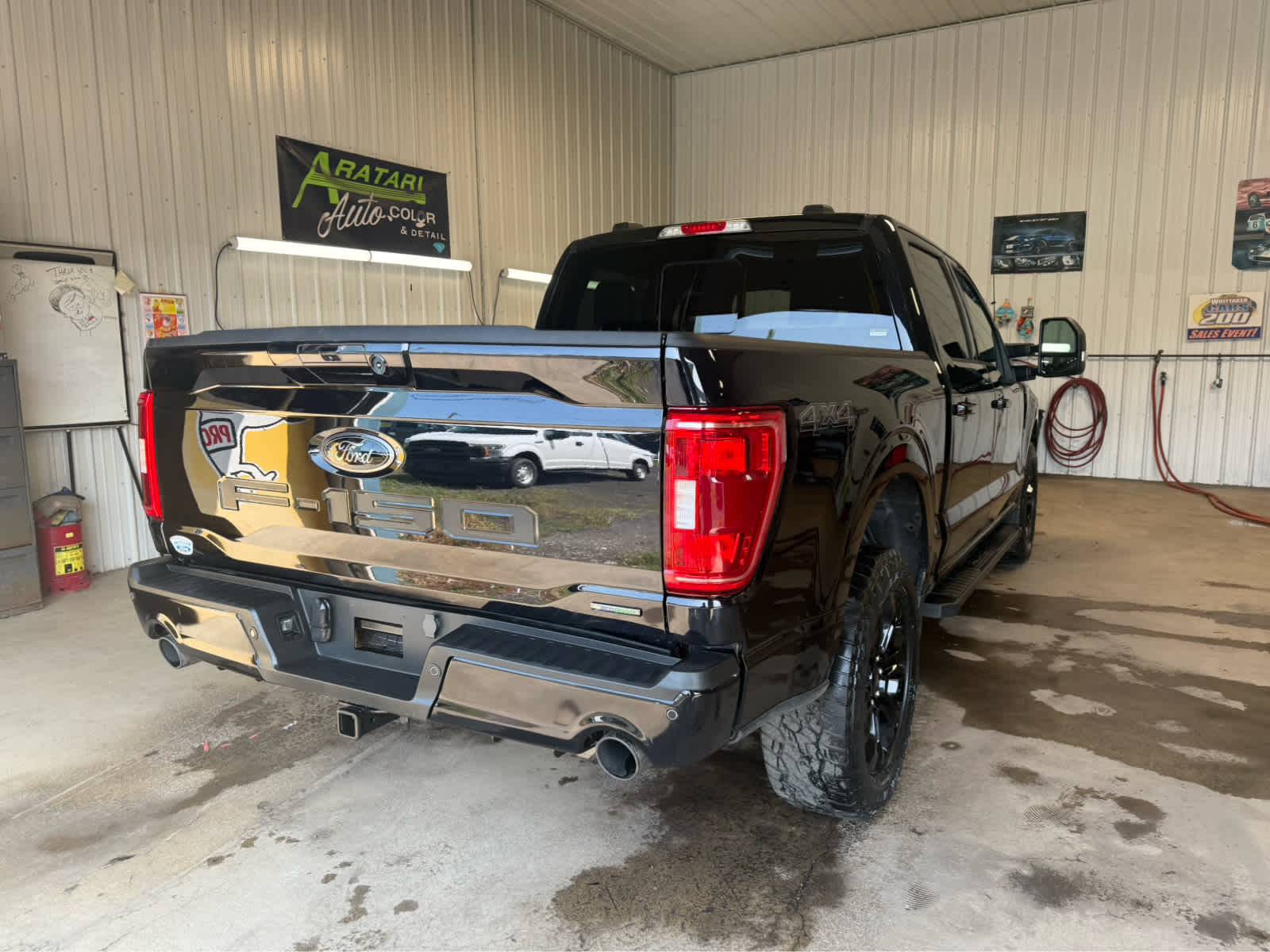 2023 Ford F-150 XLT - Agate Black Metallic exterior view 8