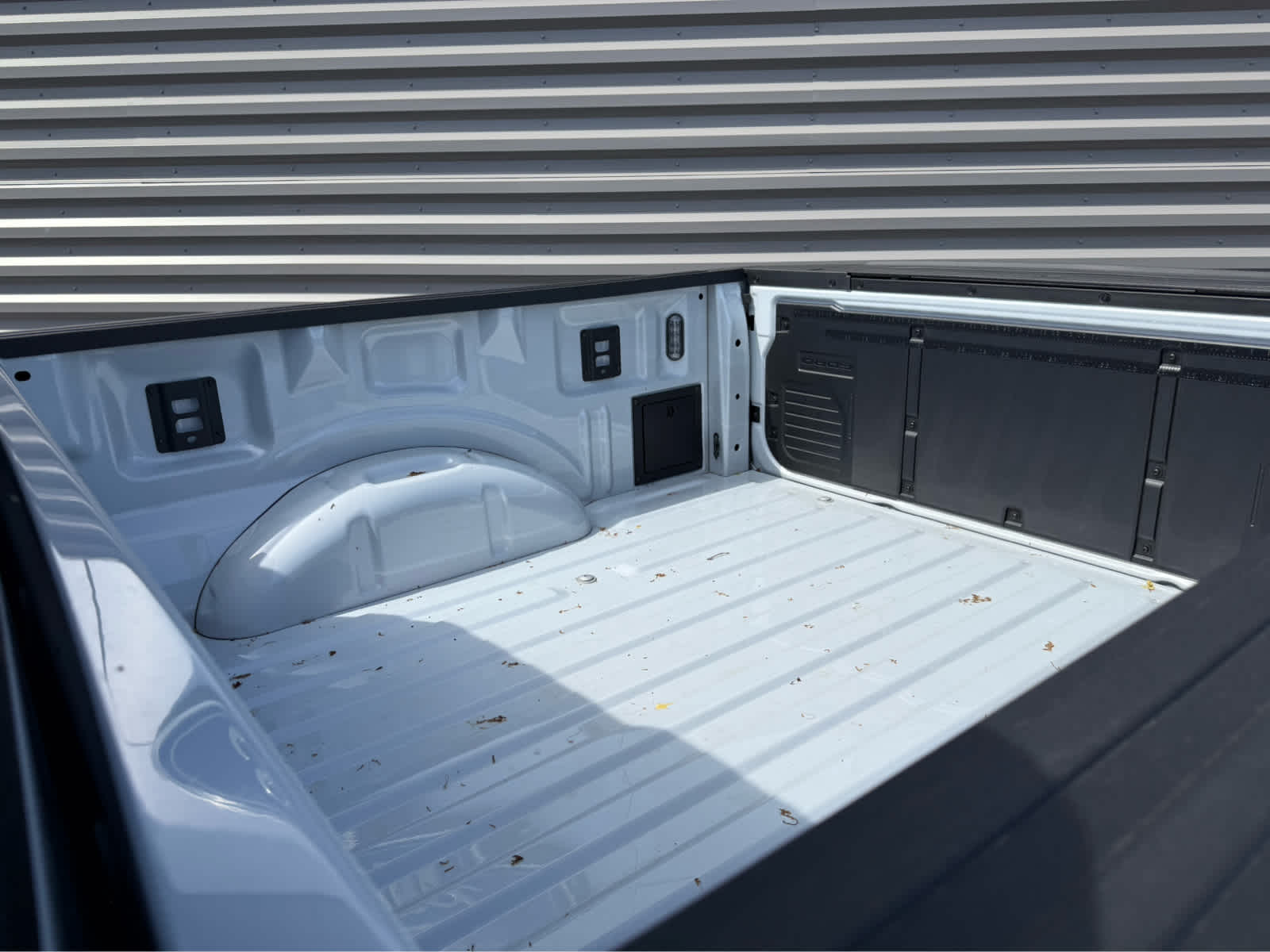 2025 Ford F-150 Raptor - Space White Metallic exterior view 7