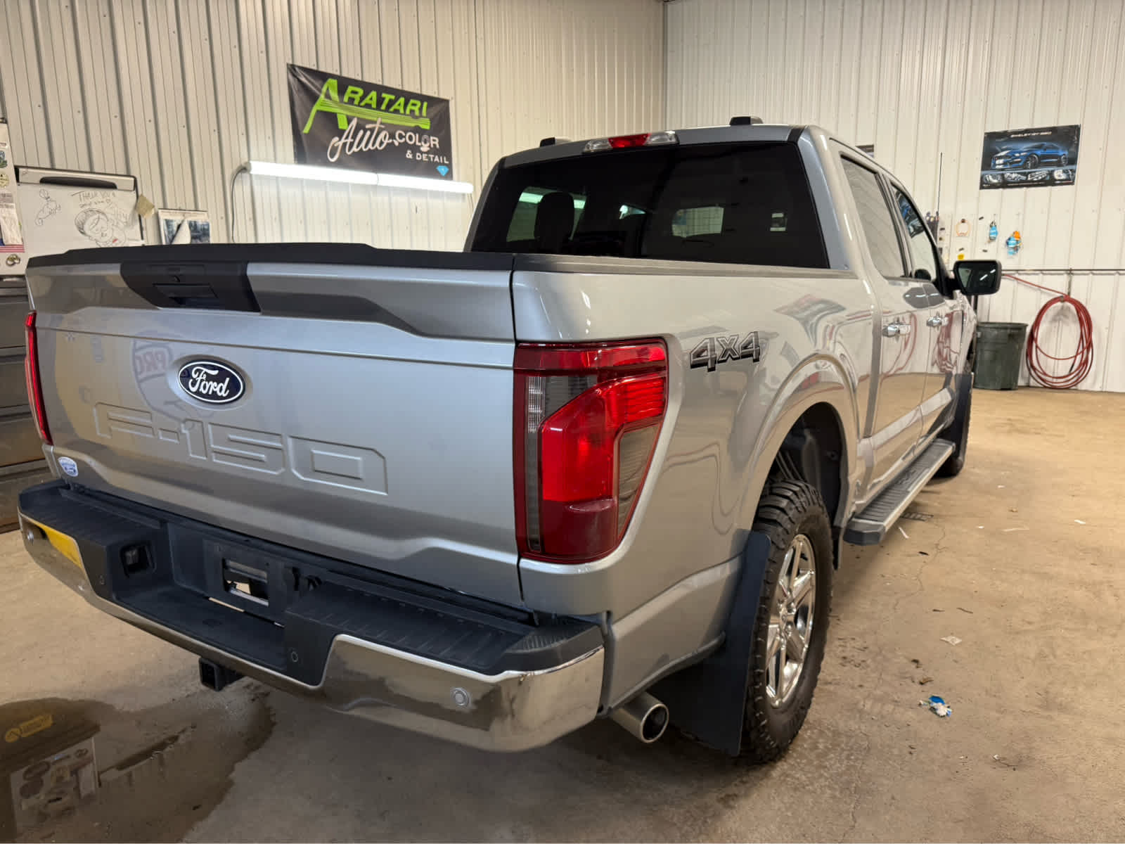 2025 Ford F-150 XLT - Iconic Silver Metallic exterior view 7