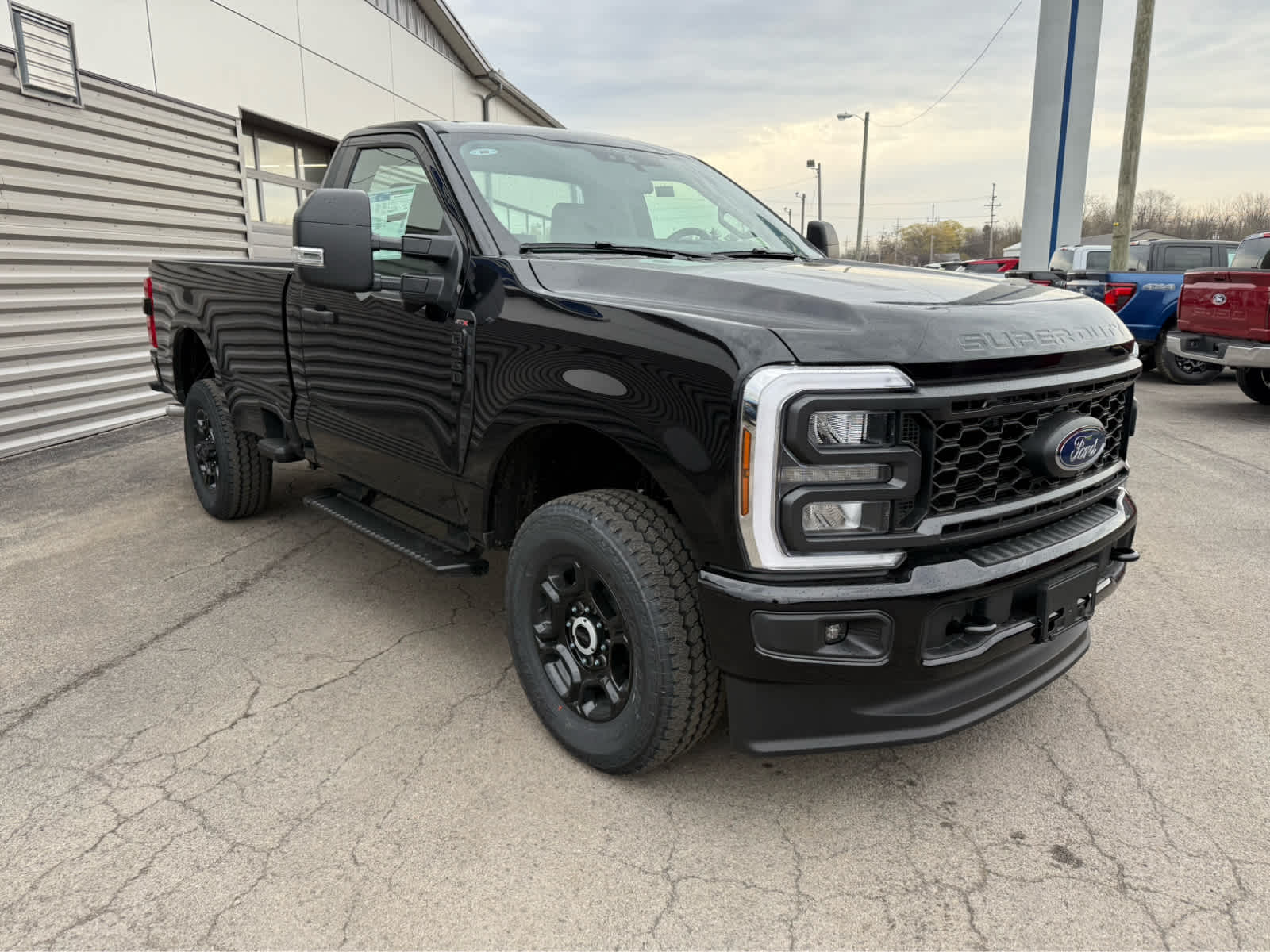 2025 Ford Super Duty F-350 SRW XL - Agate Black Metallic exterior view 2