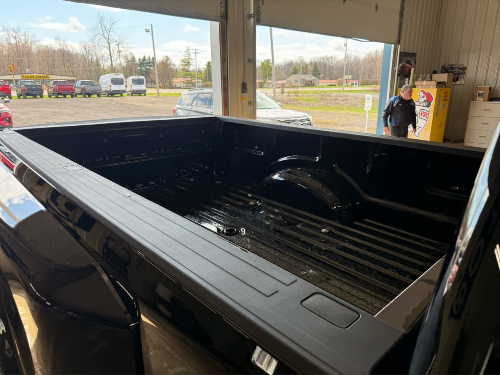 2026 Ford Super Duty F-350 DRW XL - AGATE BLACK exterior view 6