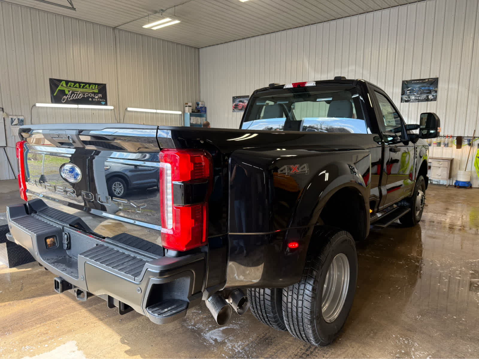 2026 Ford Super Duty F-350 DRW XL - AGATE BLACK exterior view 7