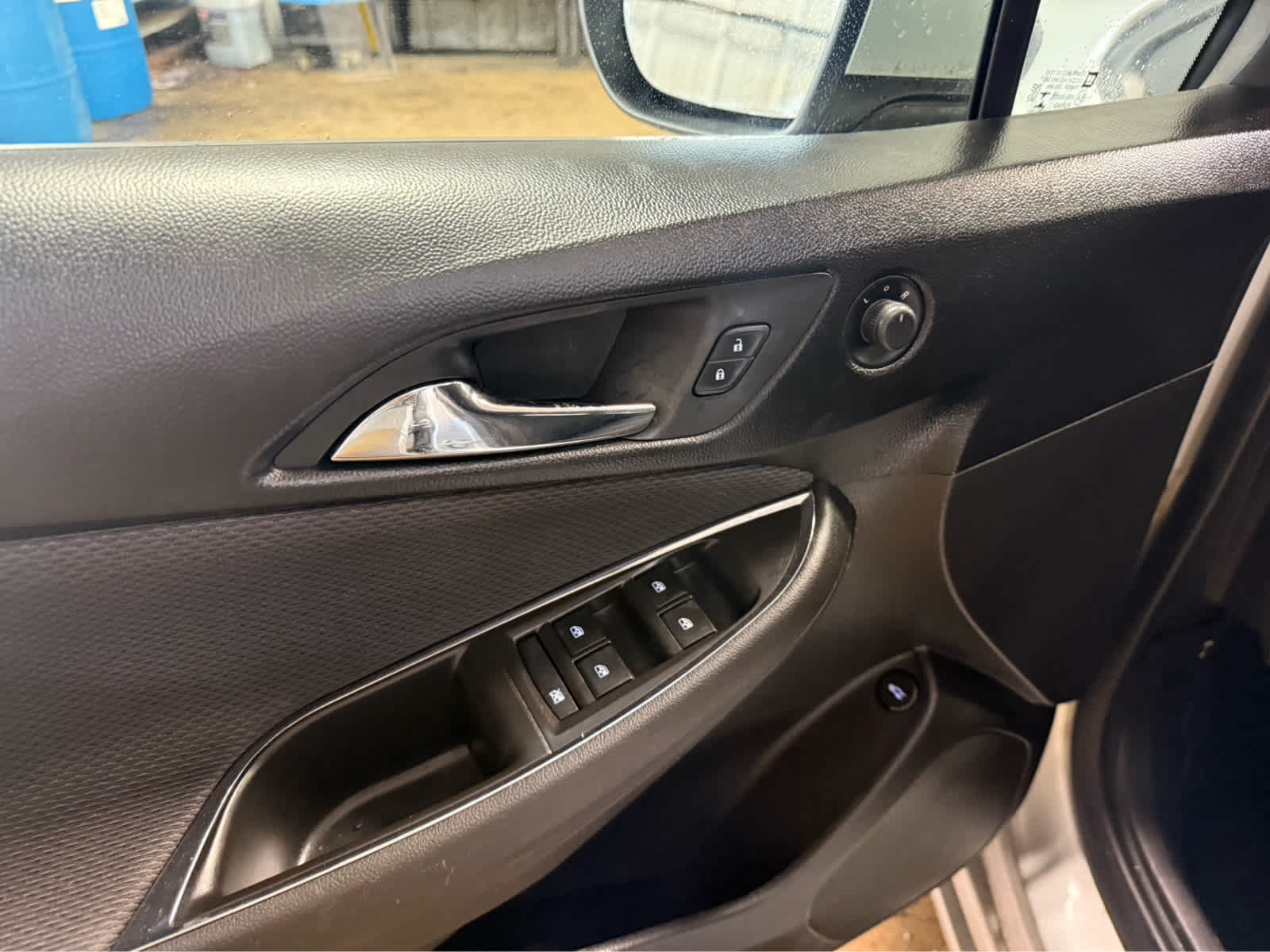 2018 Chevrolet Cruze LS - Silver Ice Metallic exterior view 6