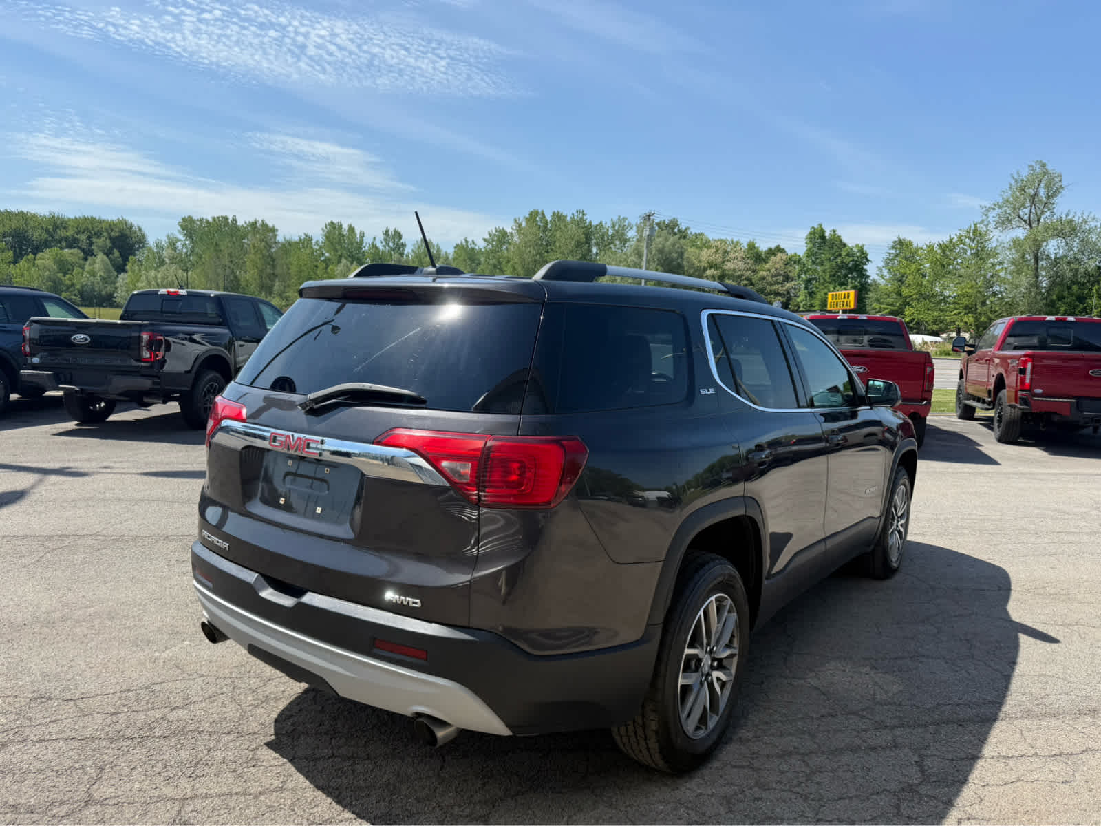 2019 GMC Acadia SLE - GRAY exterior view 5