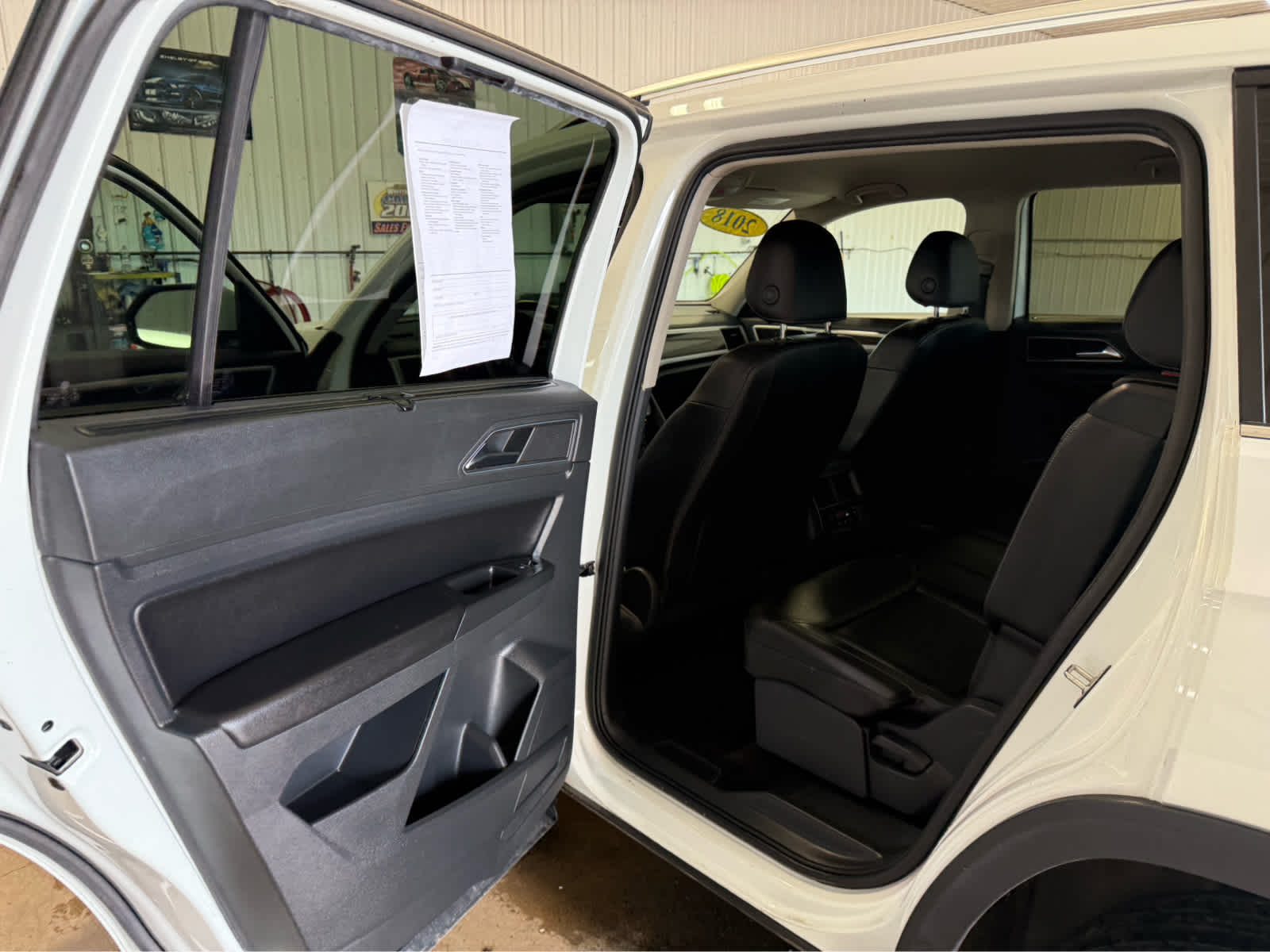 2018 Volkswagen Atlas 3.6L V6 SE - WHITE exterior view 14