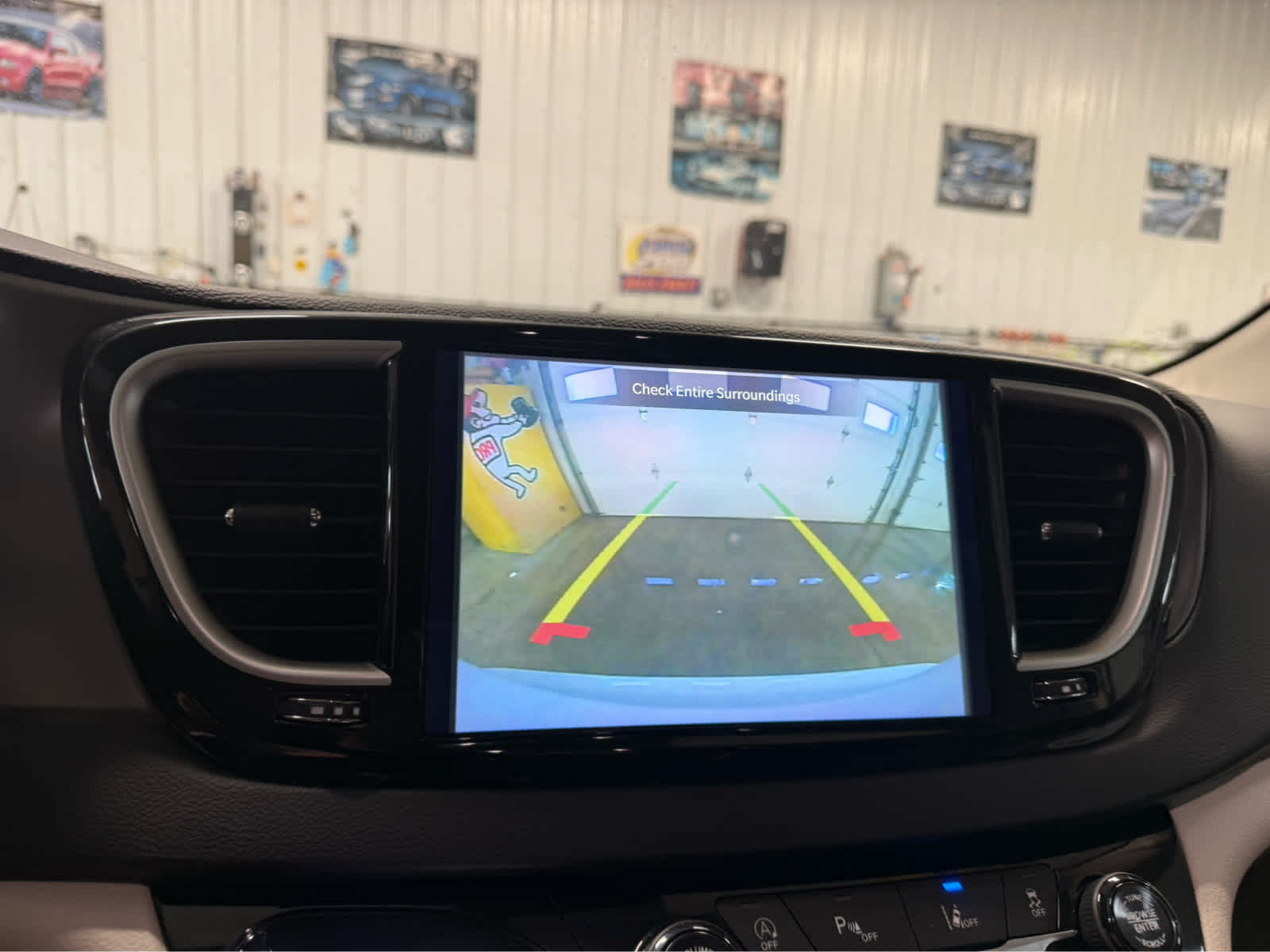 2024 Chrysler Pacifica Touring L - Bright White Clearcoat exterior view 18