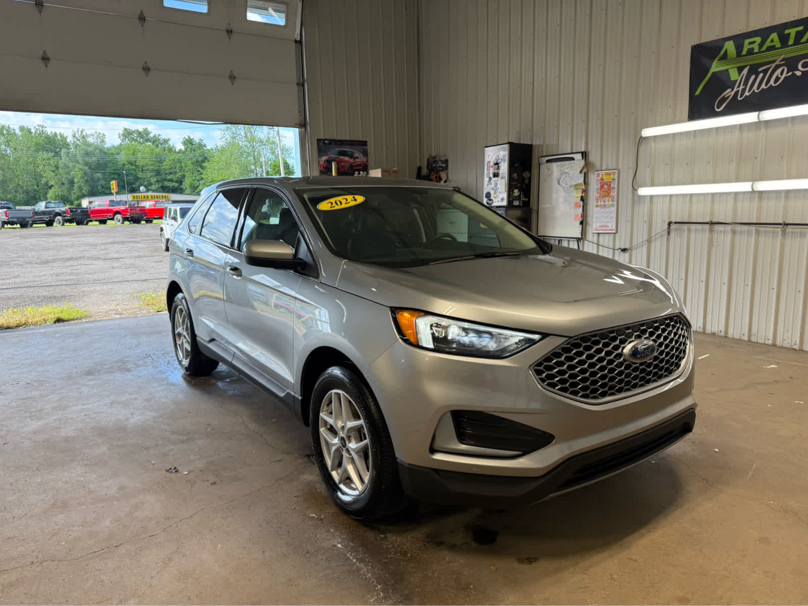 2024 Ford Edge SEL - Iconic Silver Metallic exterior view 2