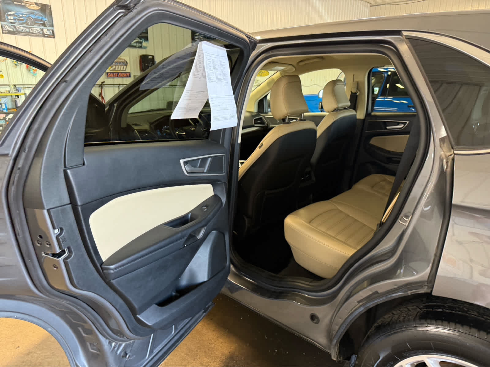 2024 Ford Edge SEL - Carbonized Gray Metallic exterior view 15