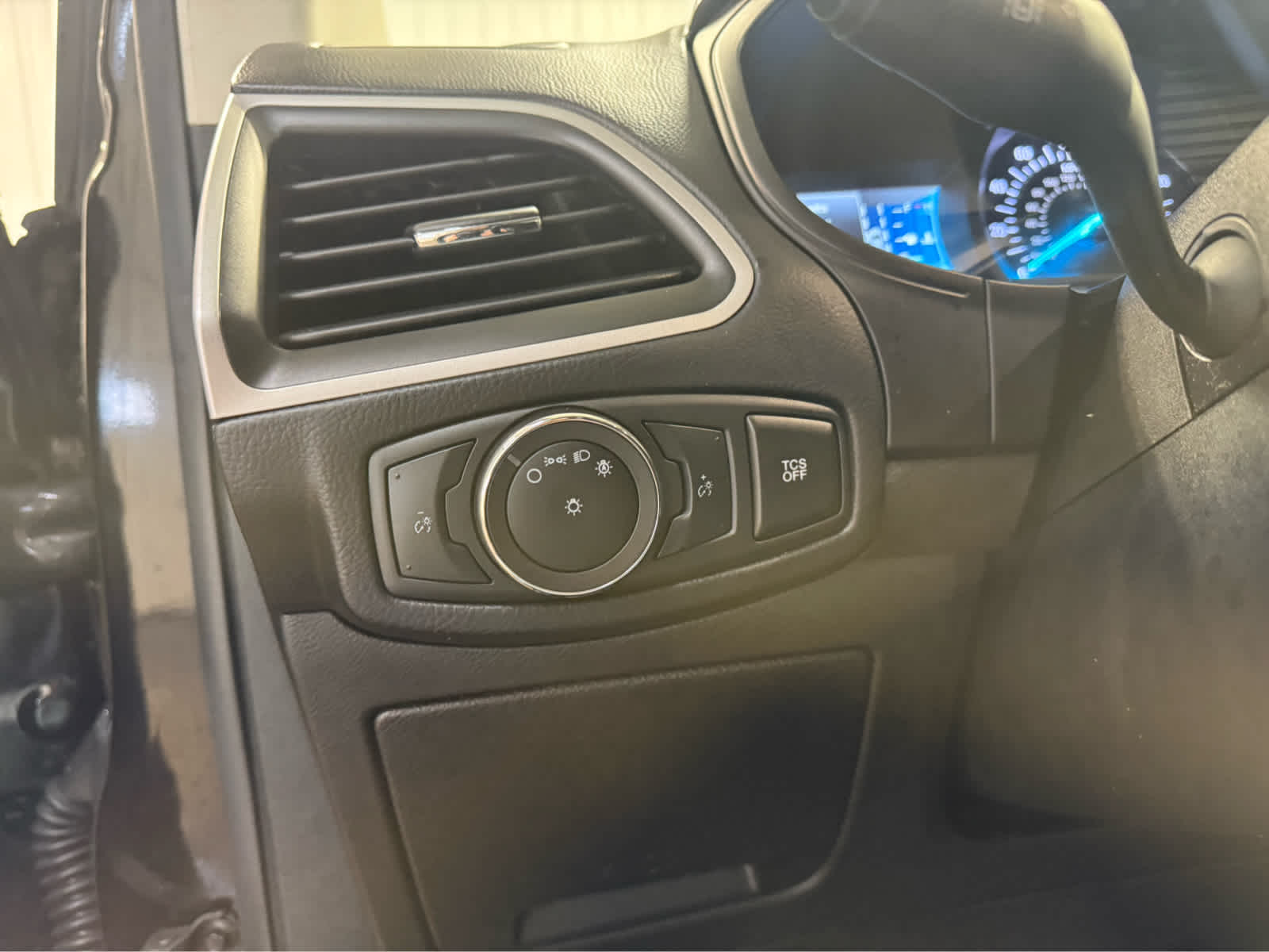 2023 Ford Edge SEL - Agate Black Metallic exterior view 11