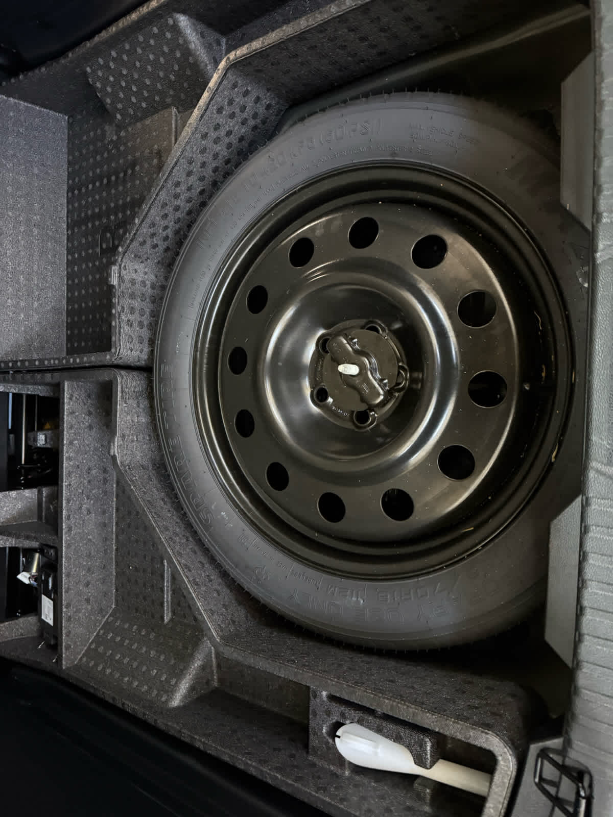 2023 Ford Edge SEL - Agate Black Metallic exterior view 18