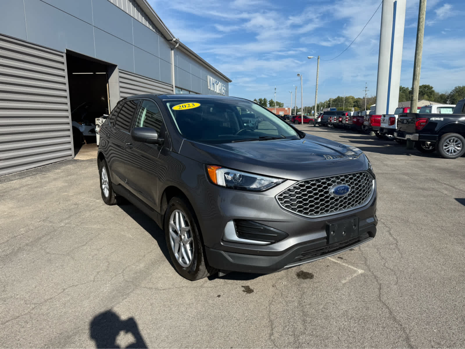 2023 Ford Edge SEL - Carbonized Gray Metallic exterior view 2