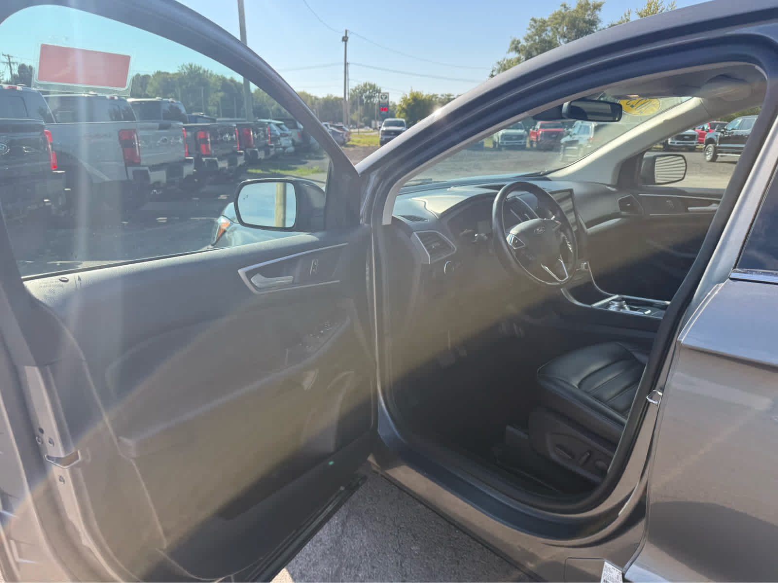 2023 Ford Edge SEL - Carbonized Gray Metallic exterior view 6