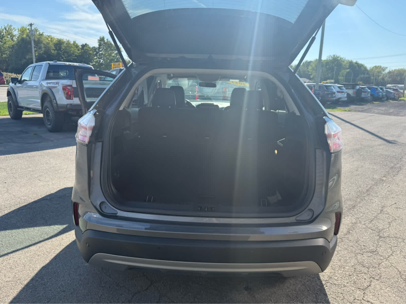 2023 Ford Edge SEL - Carbonized Gray Metallic exterior view 17