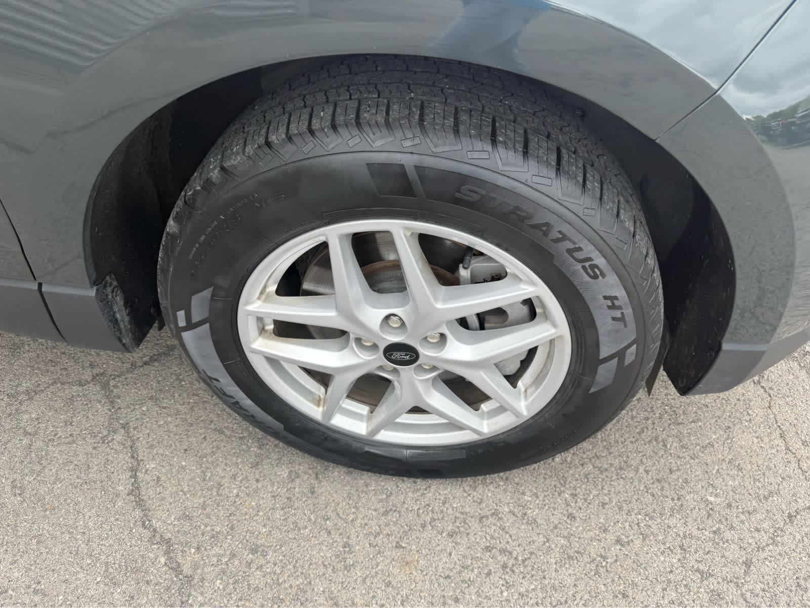 2023 Ford Edge SEL - Forged Green Metallic exterior view 4