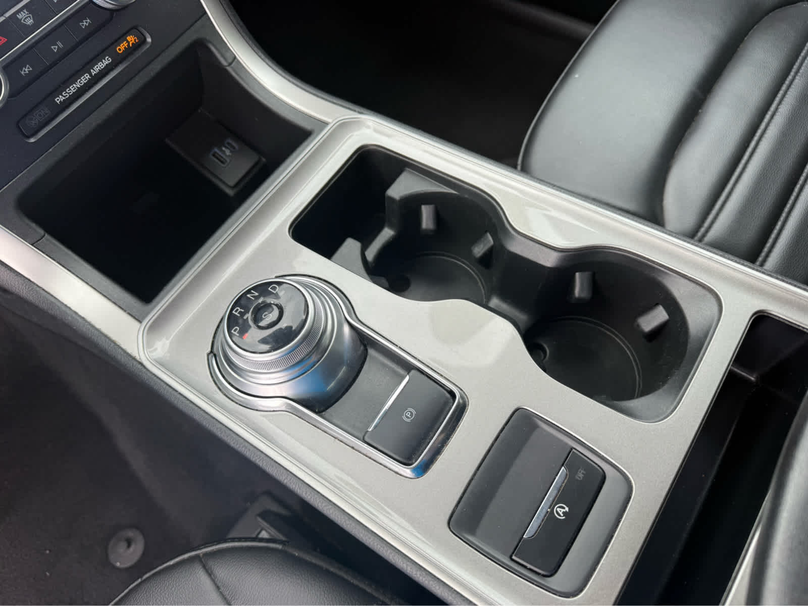 2023 Ford Edge SEL - Forged Green Metallic exterior view 14