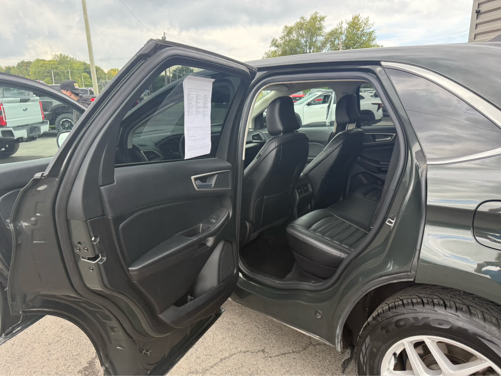 2023 Ford Edge SEL - Forged Green Metallic exterior view 15