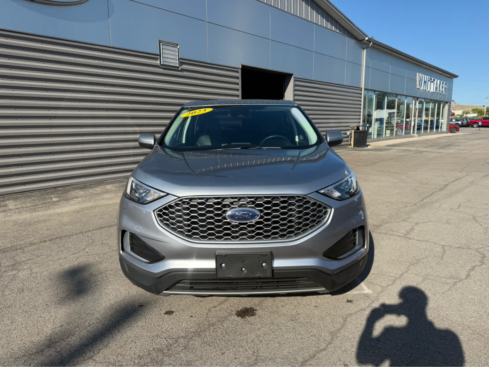 2023 Ford Edge SEL - Iconic Silver Metallic exterior view 3