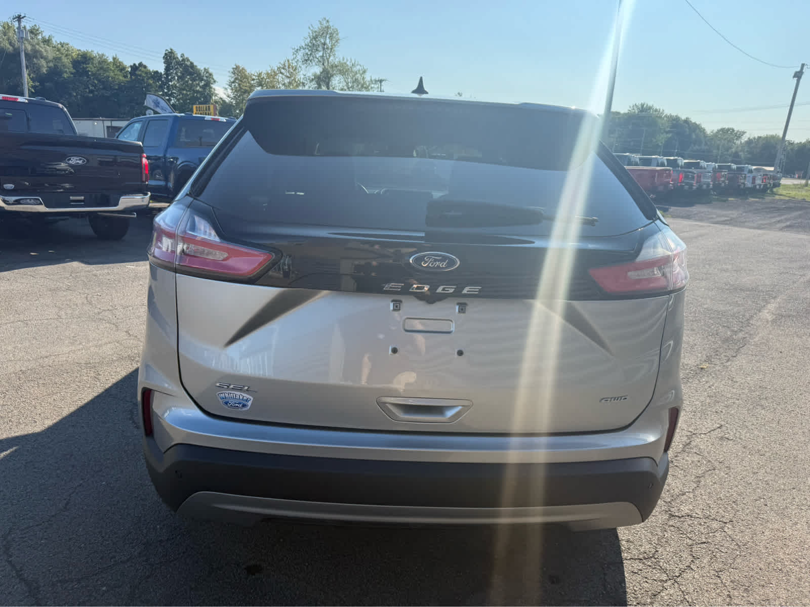 2023 Ford Edge SEL - Iconic Silver Metallic exterior view 5
