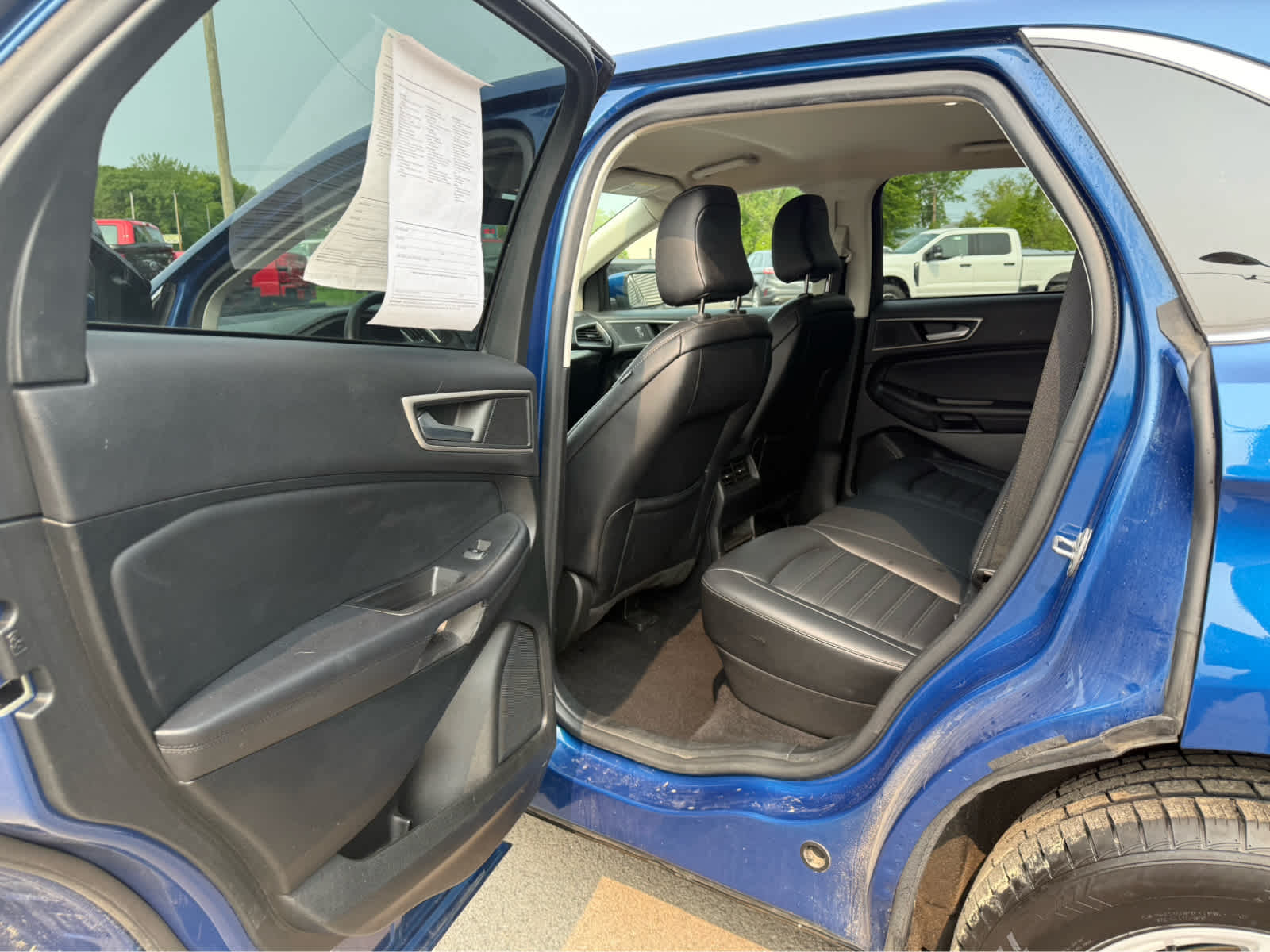 2022 Ford Edge SEL - Atlas Blue Metallic exterior view 15