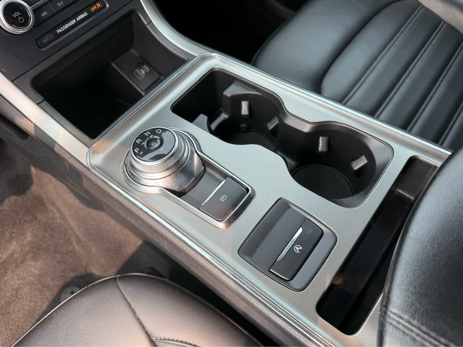 2022 Ford Edge SEL - Atlas Blue Metallic exterior view 14