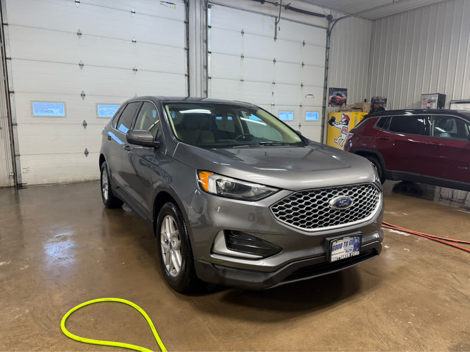 2024 Ford Edge SEL - Carbonized Gray Metallic exterior view 2