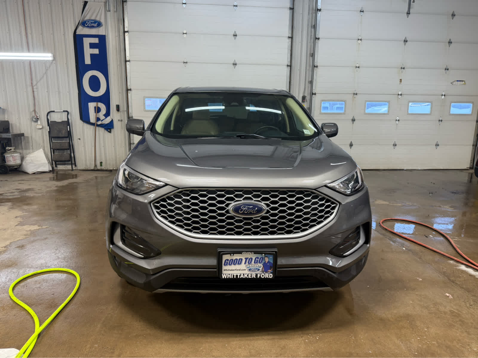 2024 Ford Edge SEL - Carbonized Gray Metallic exterior view 3