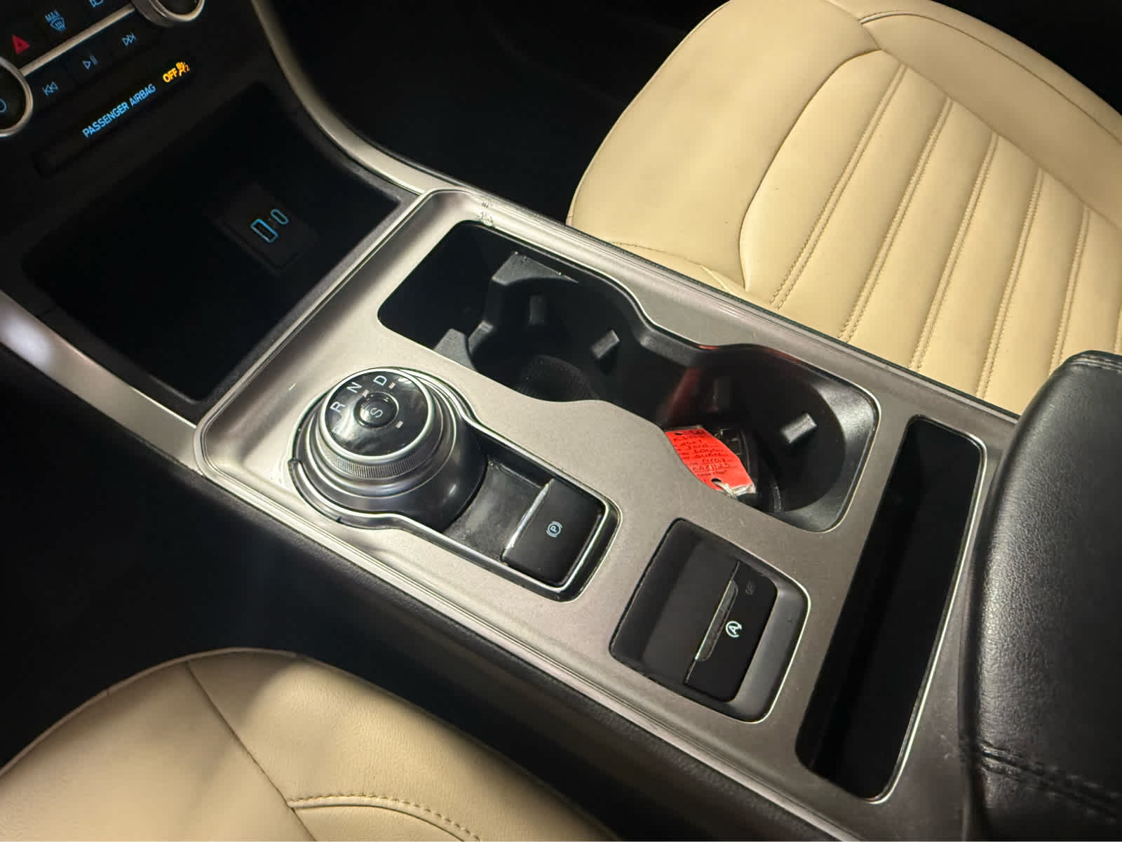 2024 Ford Edge SEL - Carbonized Gray Metallic exterior view 14