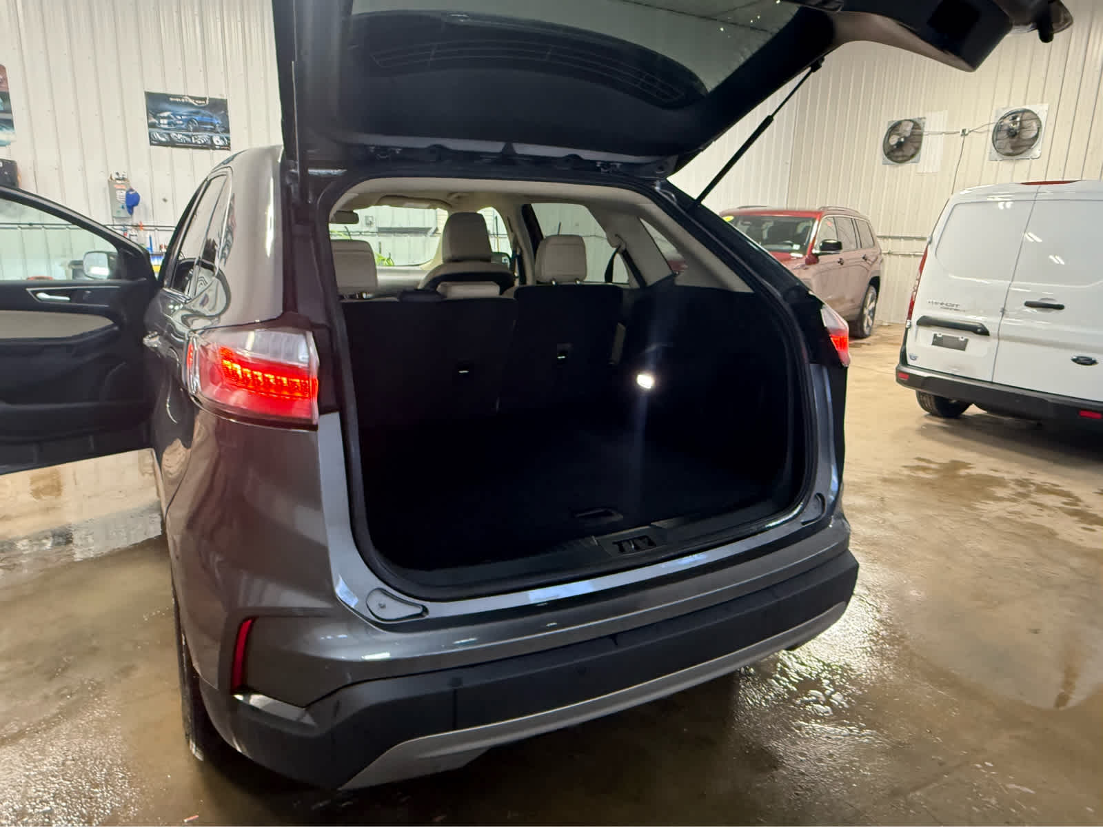 2024 Ford Edge SEL - Carbonized Gray Metallic exterior view 17