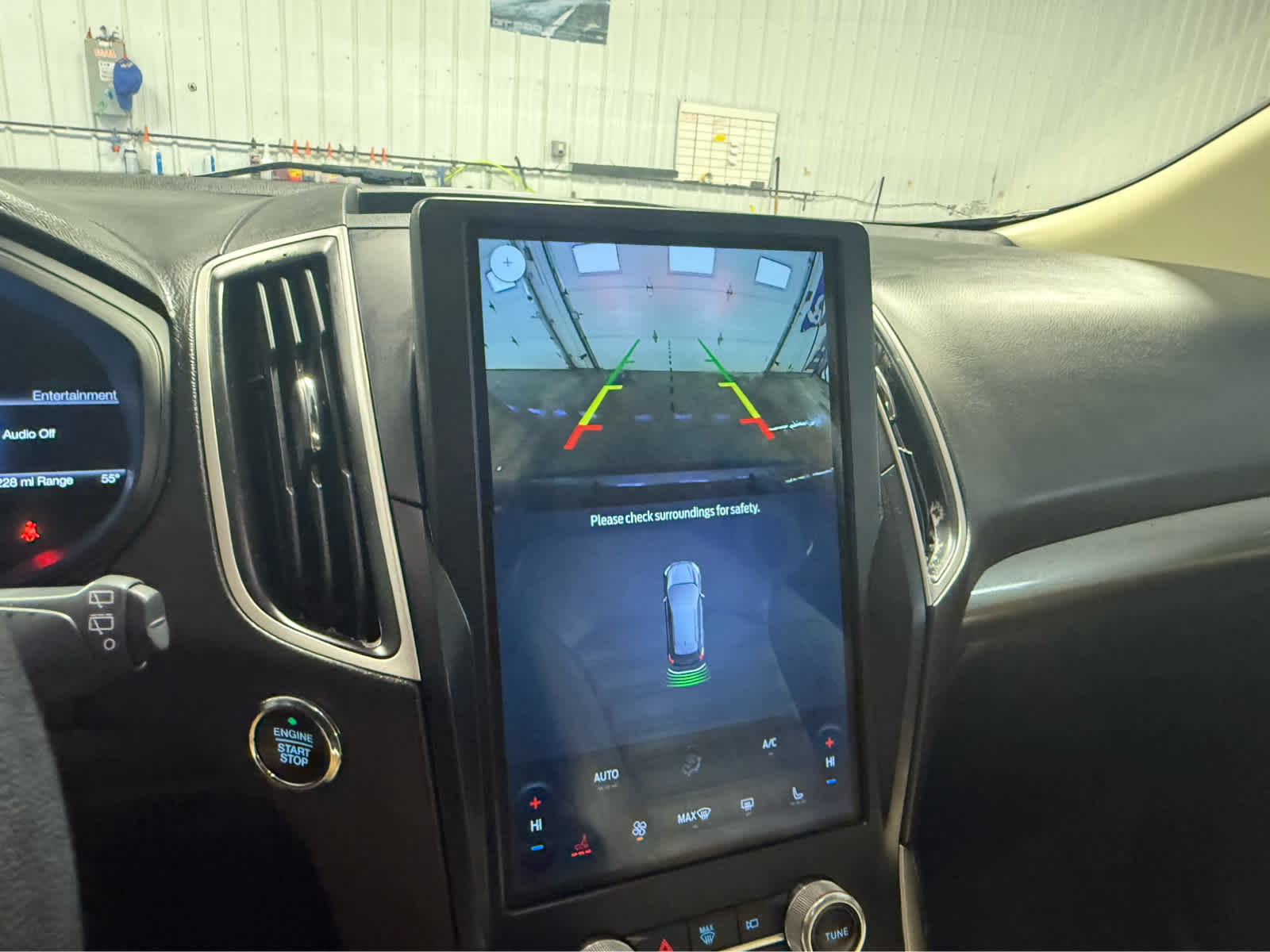 2024 Ford Edge SEL - Carbonized Gray Metallic exterior view 19