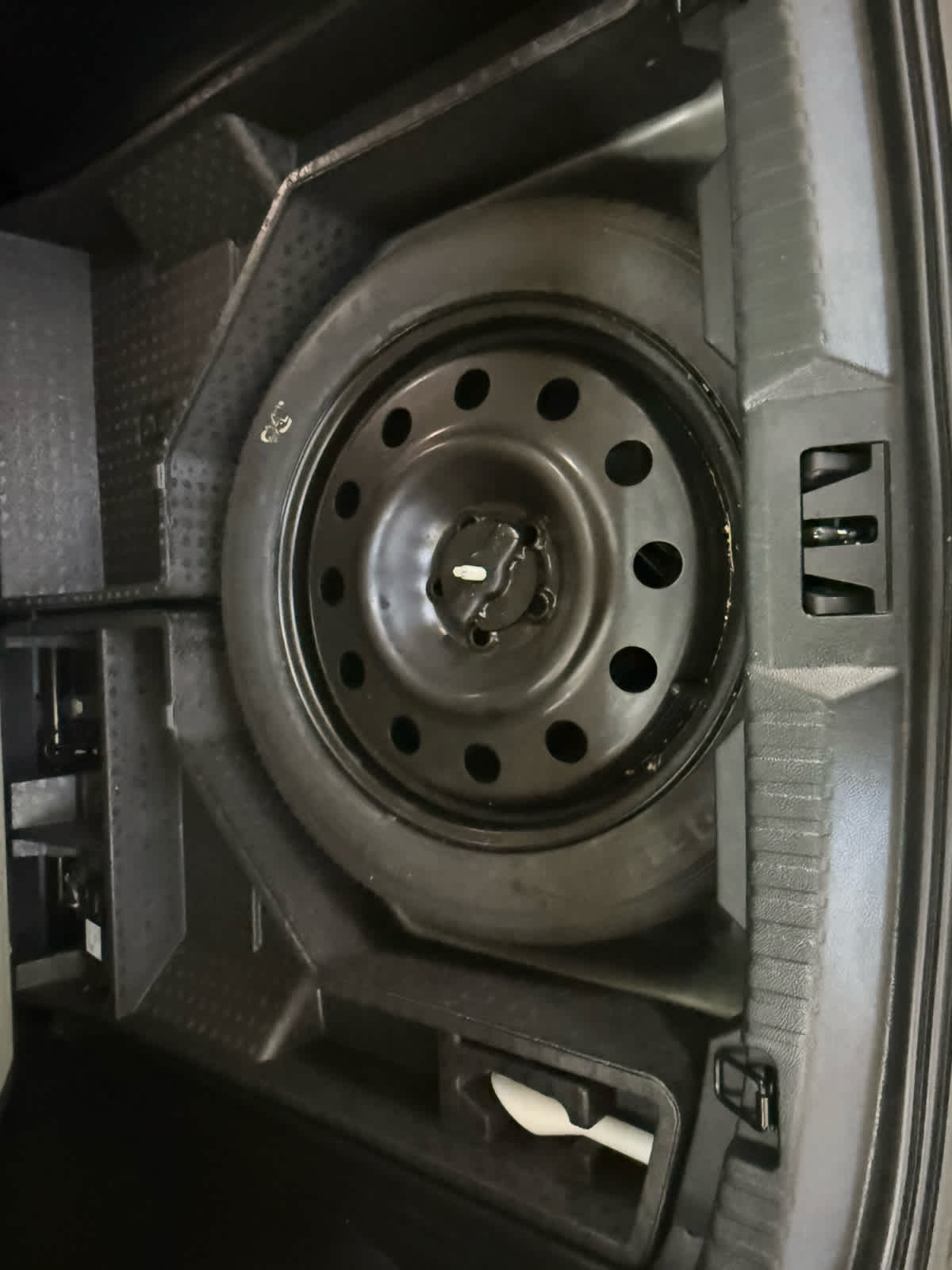 2024 Ford Edge SEL - Carbonized Gray Metallic exterior view 18