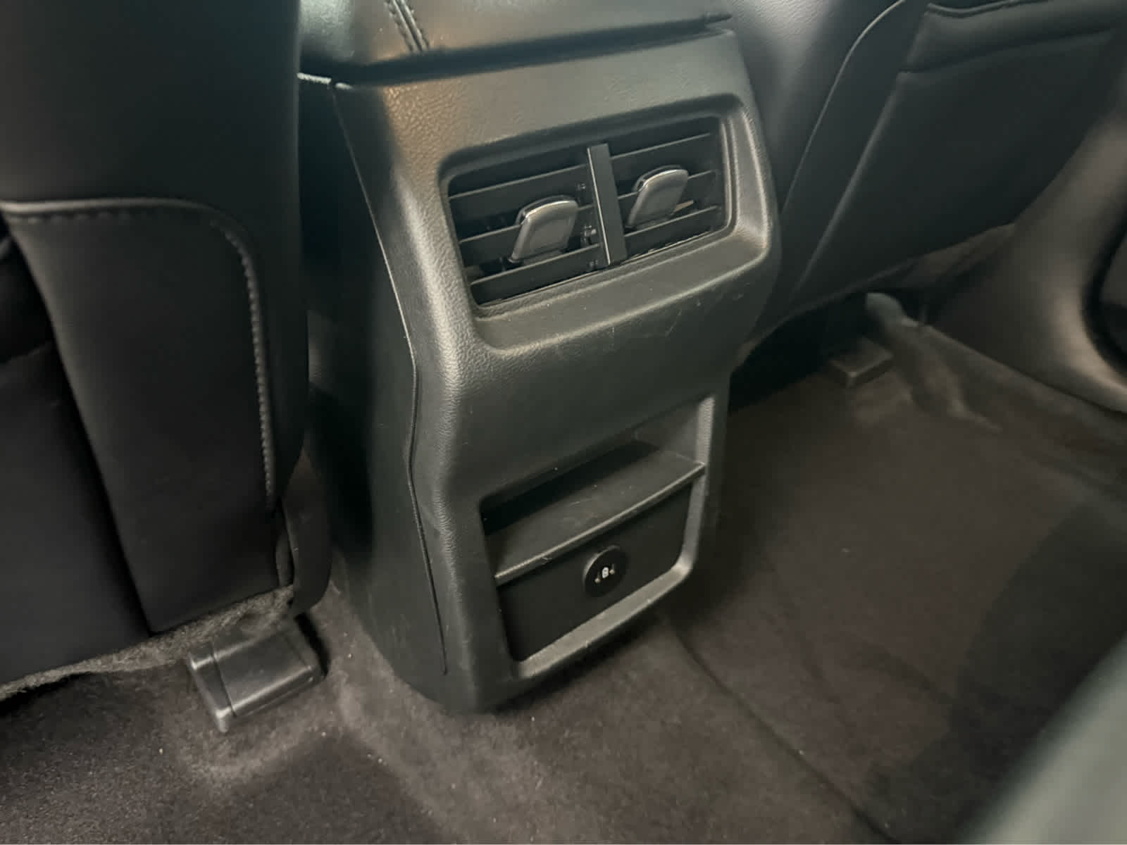 2024 Ford Edge SEL - Agate Black Metallic exterior view 16