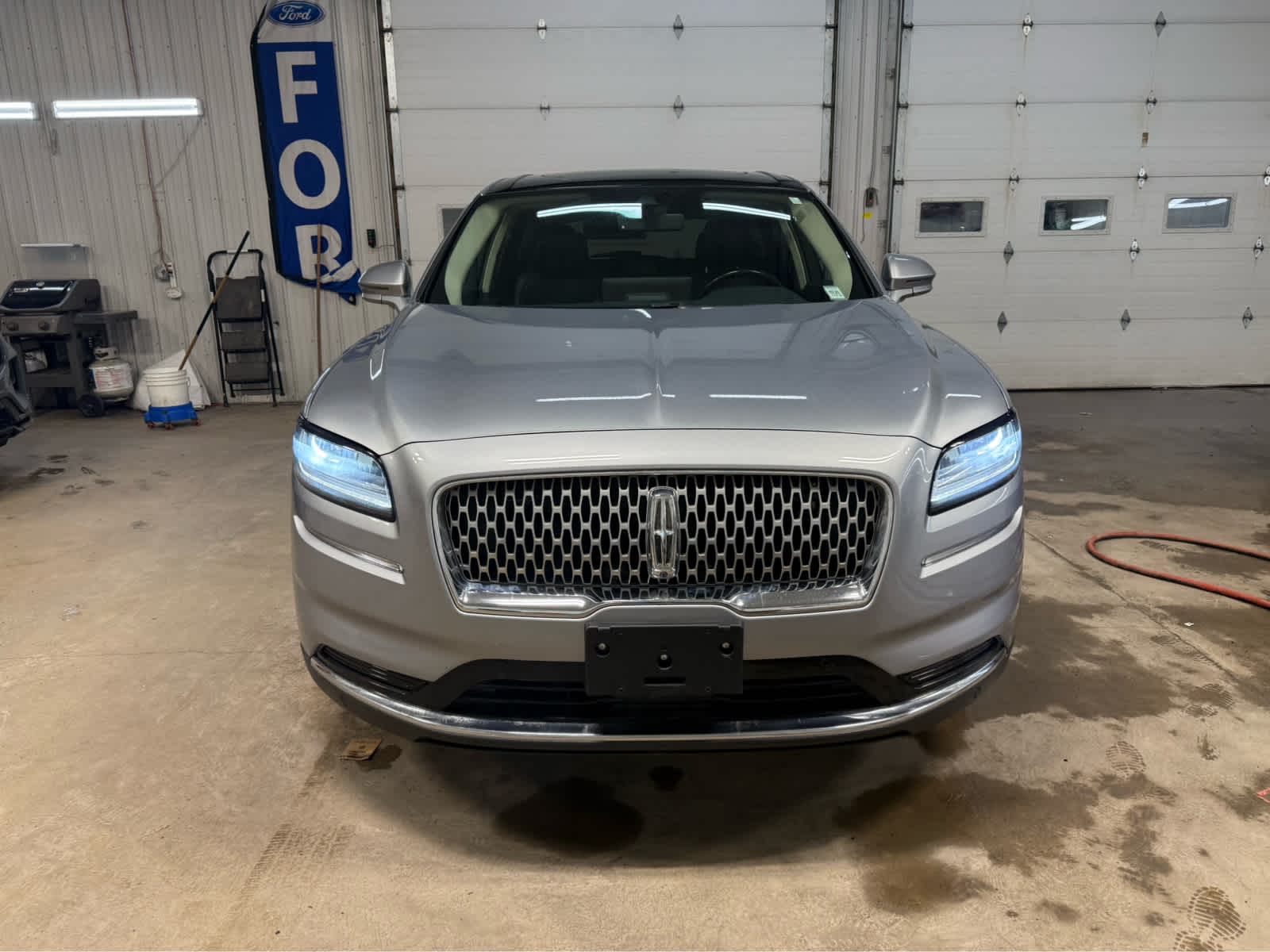 2021 Lincoln Nautilus Reserve - Silver Radiance exterior view 3
