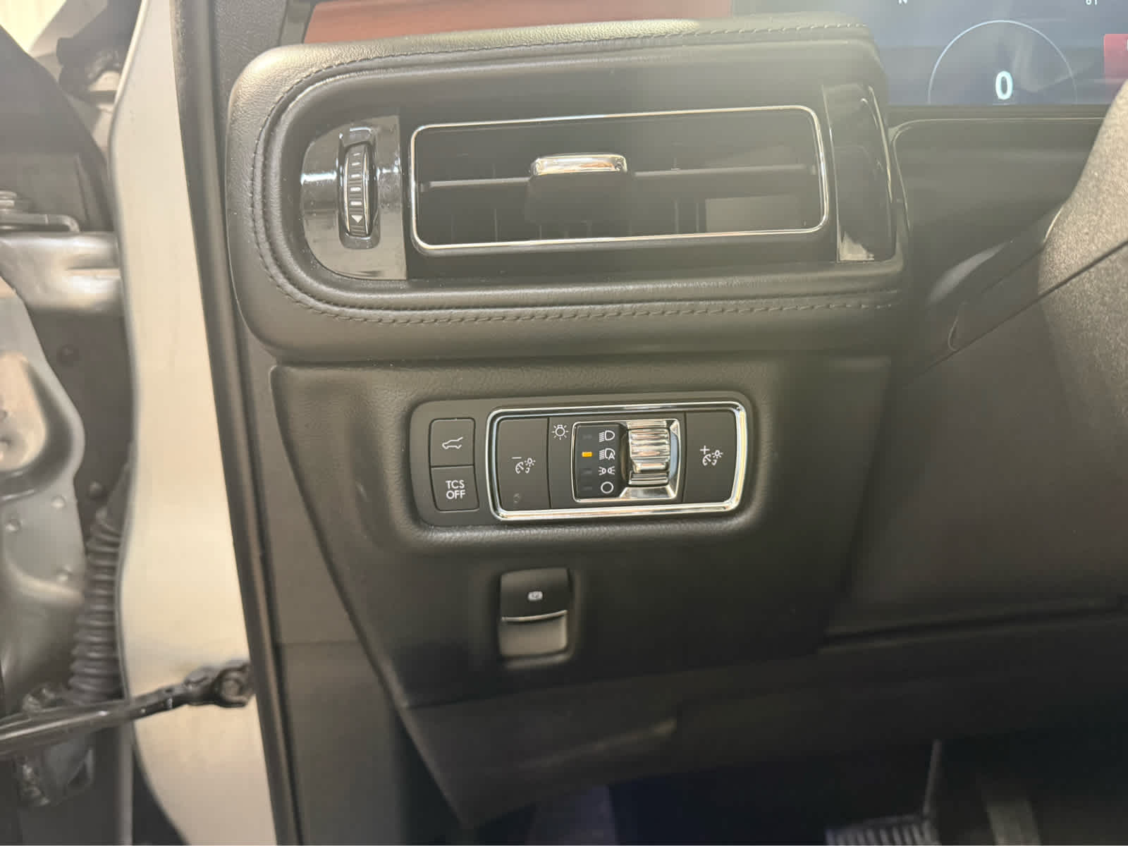 2021 Lincoln Nautilus Reserve - Silver Radiance exterior view 11