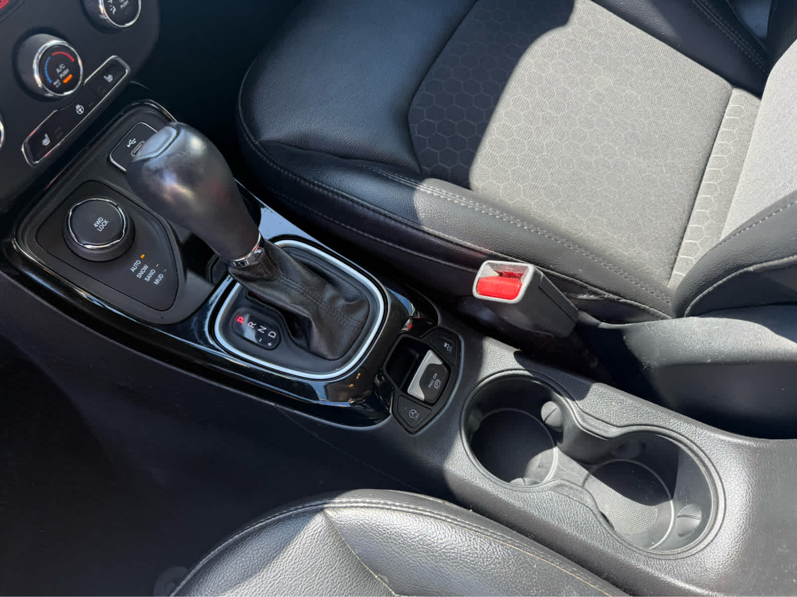 2018 Jeep Compass Altitude - Billet Silver Metallic Clearcoat exterior view 13