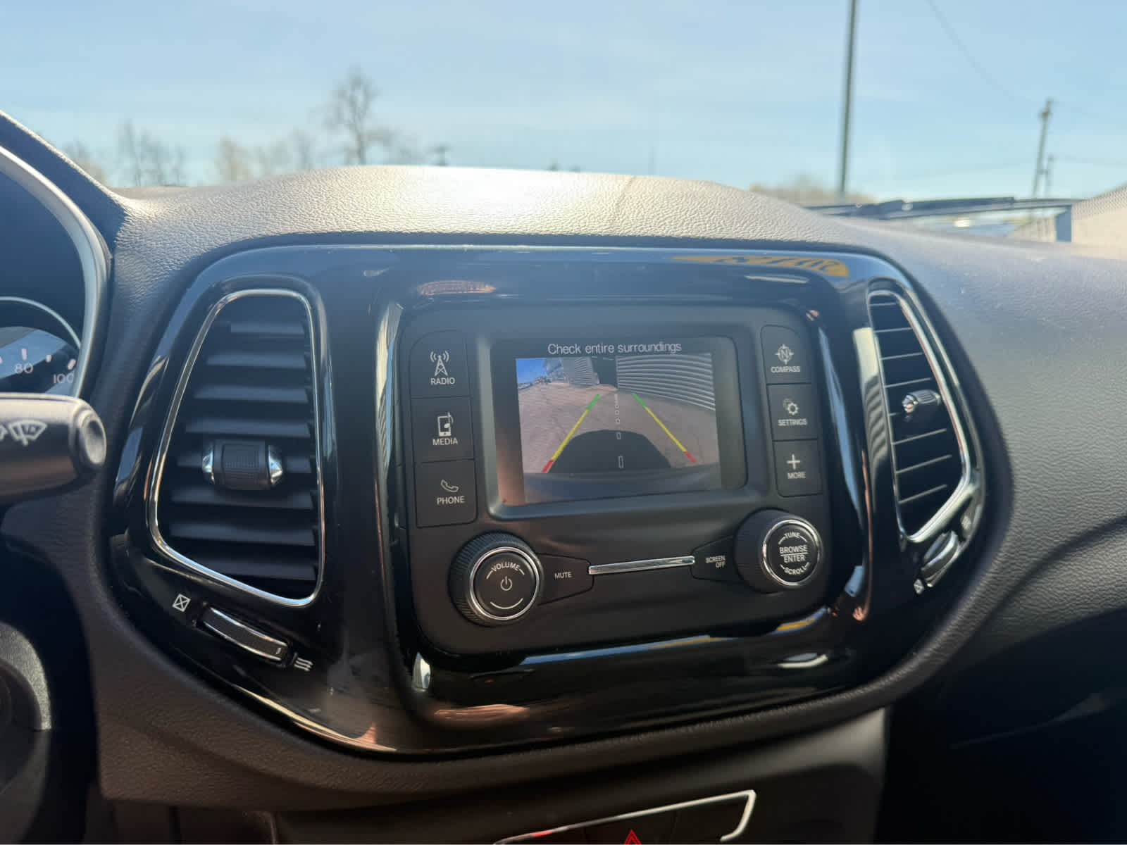 2018 Jeep Compass Altitude - Billet Silver Metallic Clearcoat exterior view 17