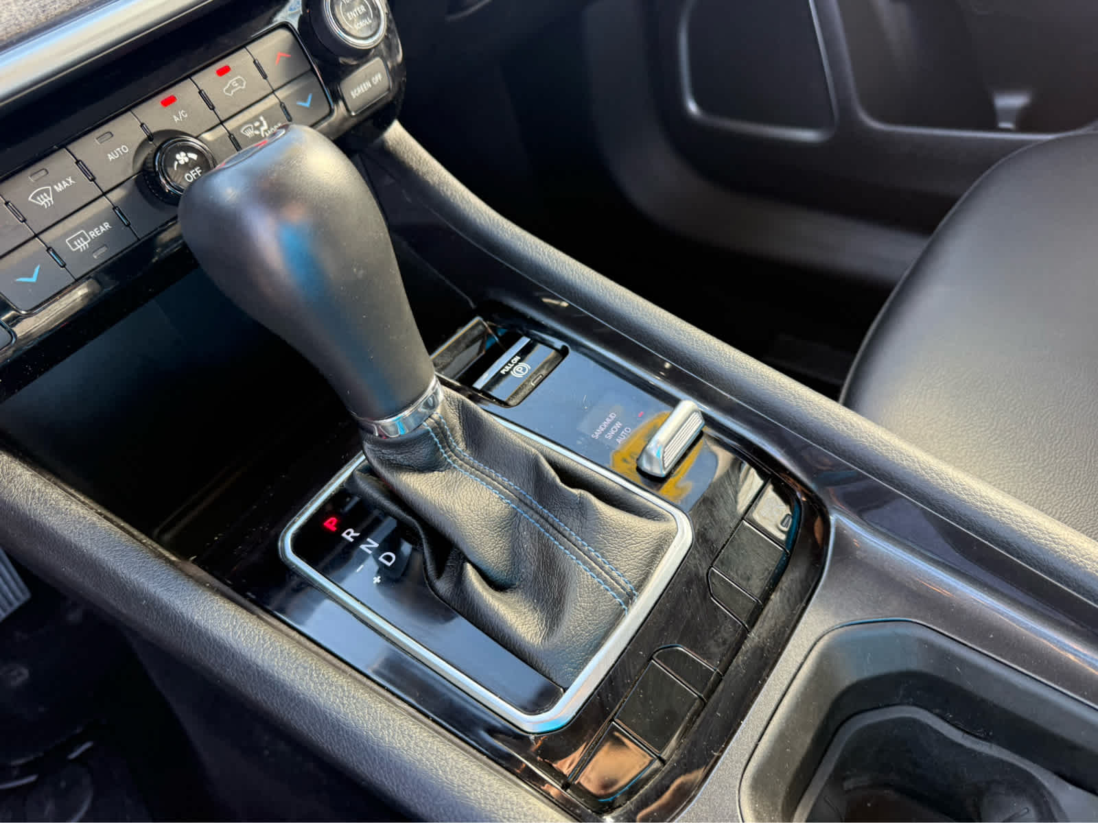 2022 Jeep Compass Latitude - Velvet Red Pearlcoat exterior view 15