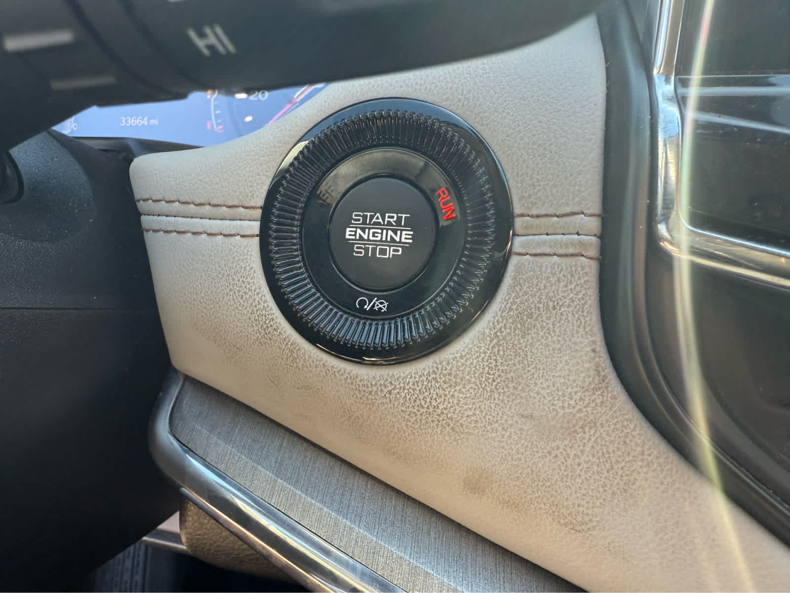 2022 Jeep Compass Limited - Diamond Black Crystal Pearlcoat exterior view 12