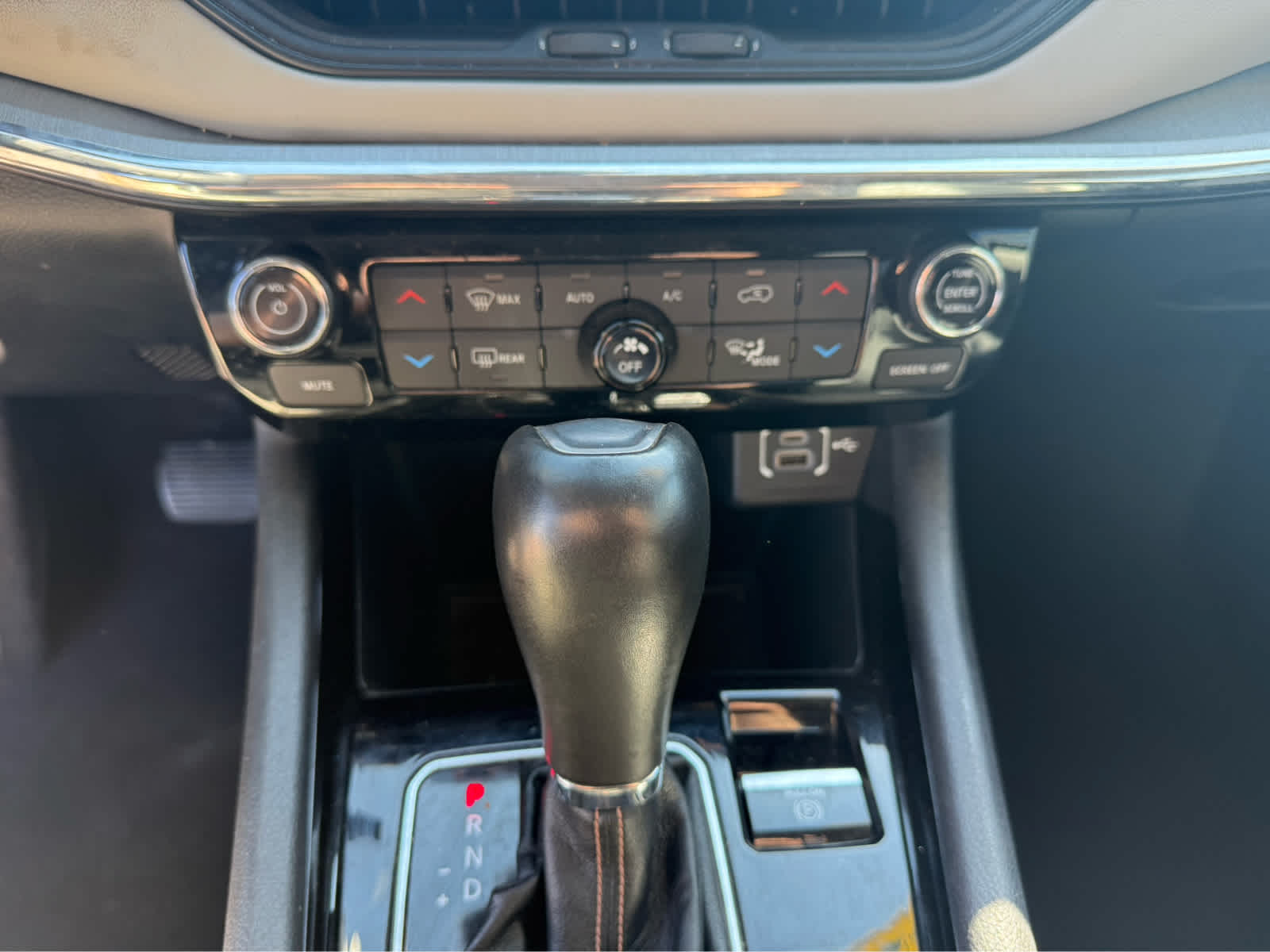 2022 Jeep Compass Limited - Diamond Black Crystal Pearlcoat exterior view 14