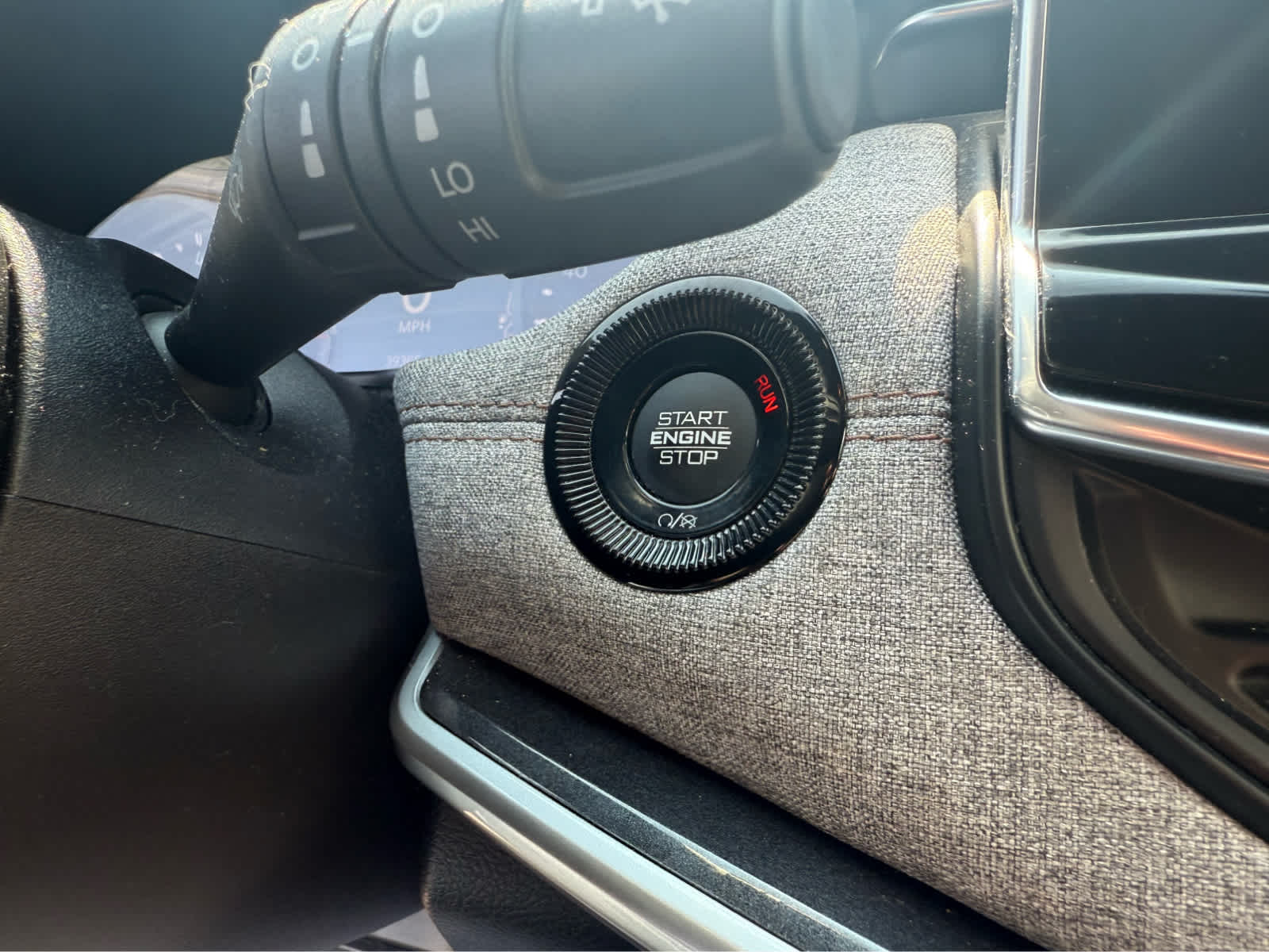 2023 Jeep Compass Latitude Lux - Laser Blue Pearlcoat exterior view 12