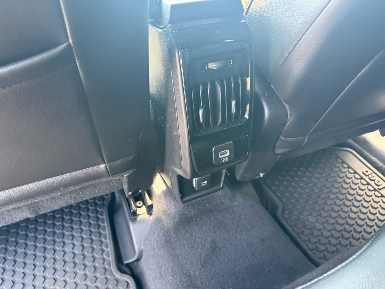 2023 Jeep Compass Latitude Lux - Laser Blue Pearlcoat exterior view 16