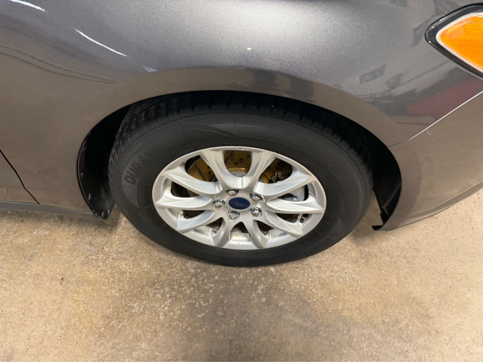 2016 Ford Fusion S - Magnetic exterior view 4