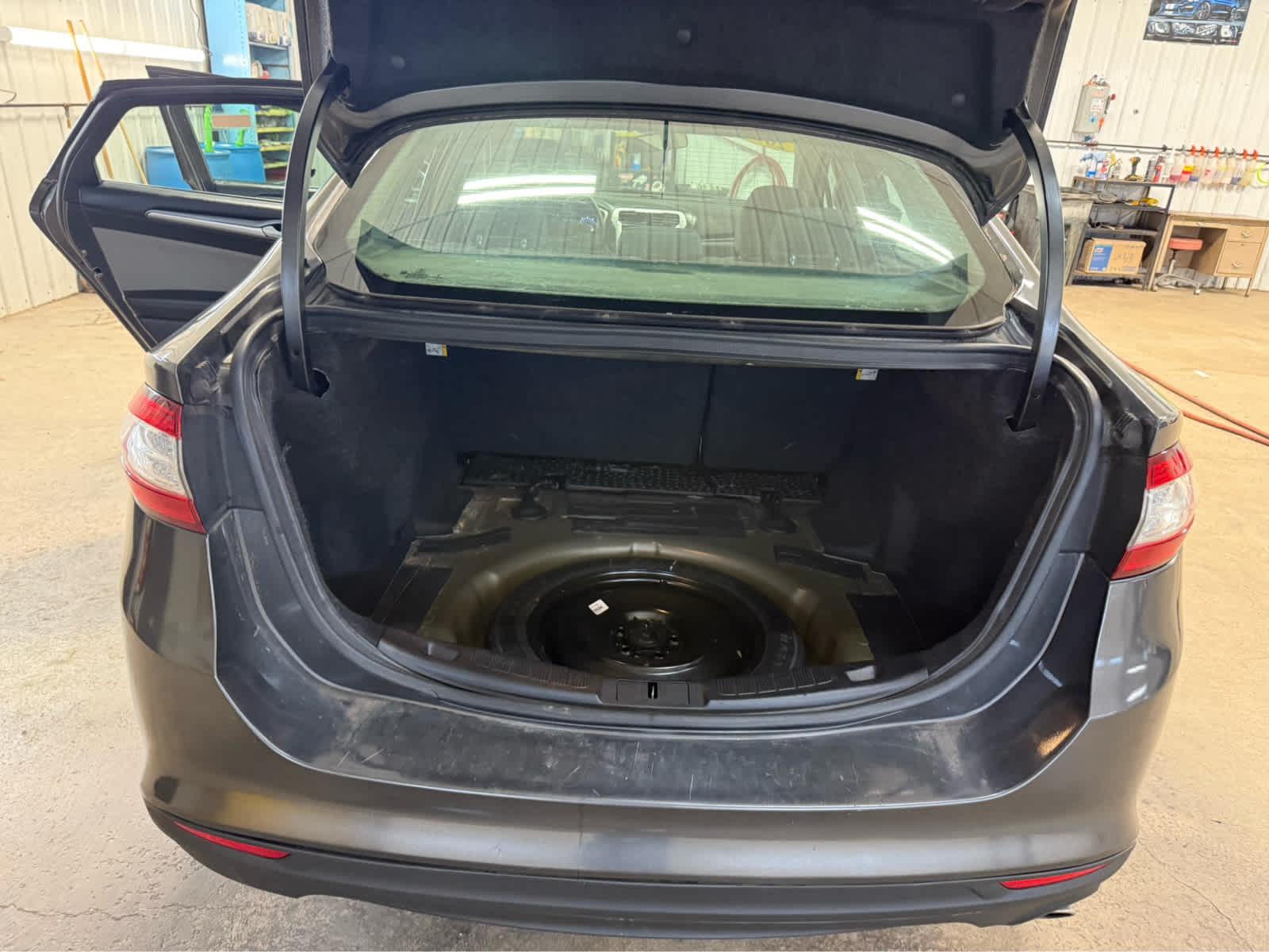 2016 Ford Fusion S - Magnetic exterior view 14